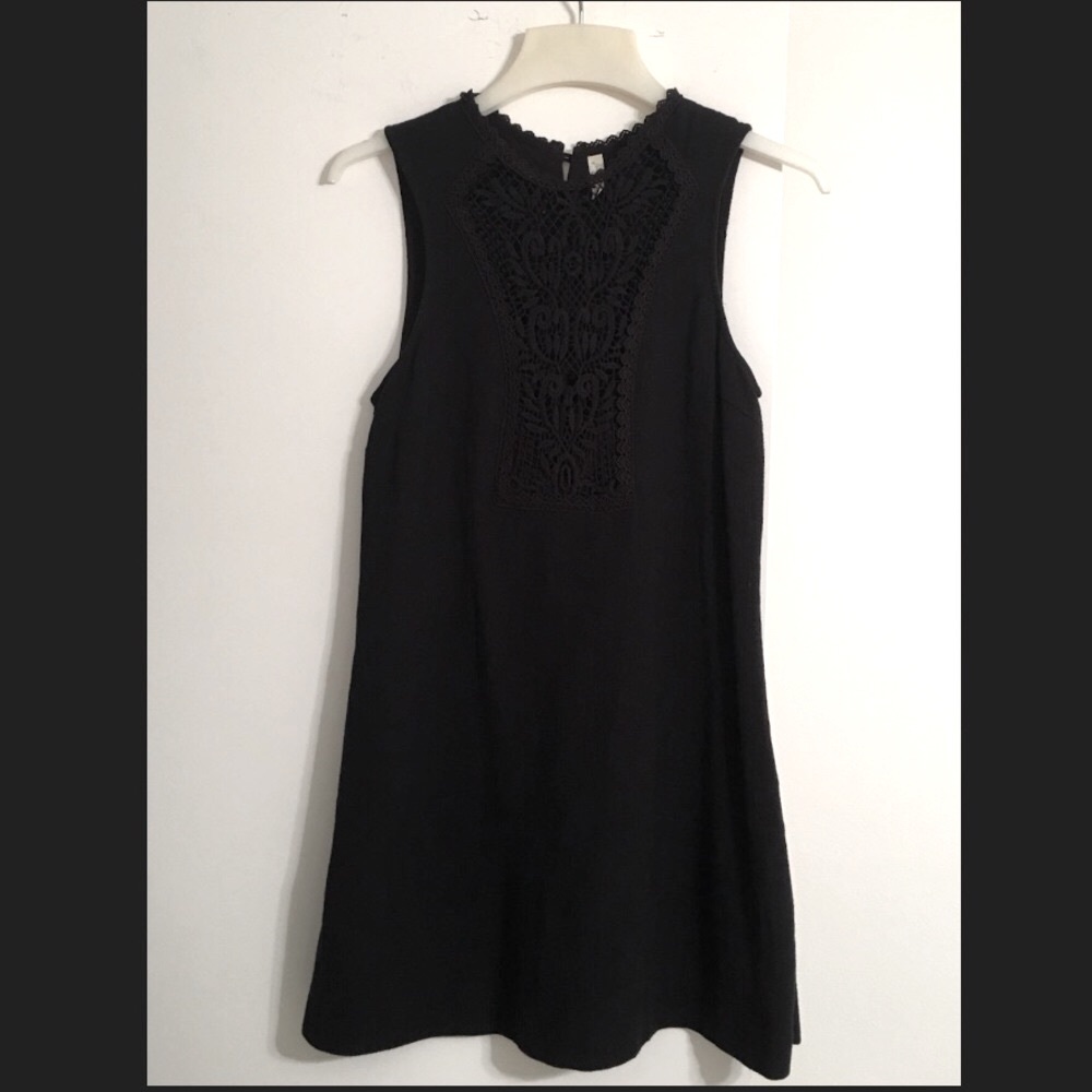 FREE PEOPLE BLACK COTTON SLEEVELESS DRESS WITH LACE DETAIL SIZE SMALL EUC